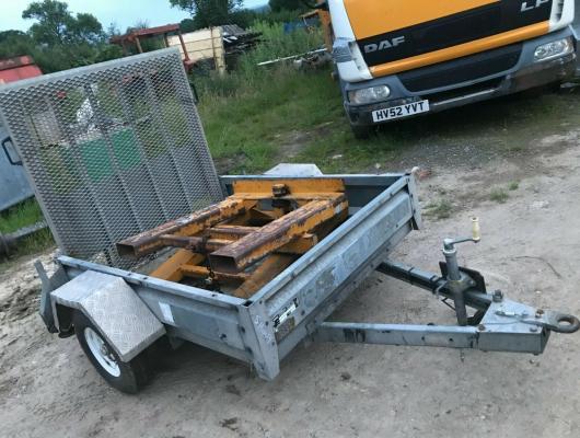 Plant trailer 5 ft x 4 ft £450 plus vat £540