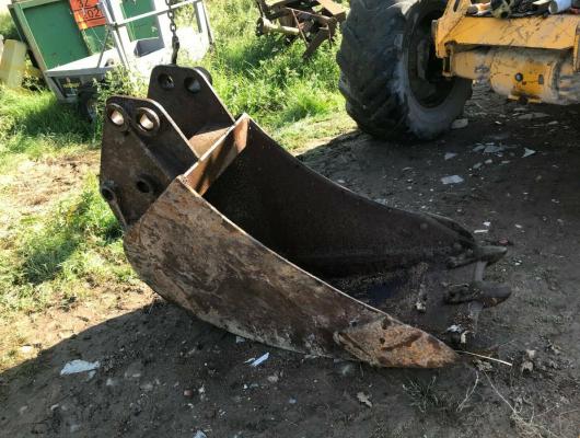 Digging Bucket Large - 50 mm pins - 2 foot wide £390