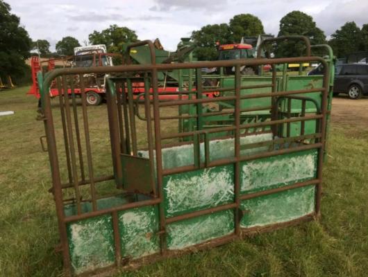 Cattle Crush £380 plus vat £456 inc Vat