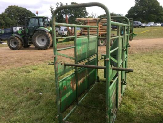Cattle Crush £480 plus vat £576