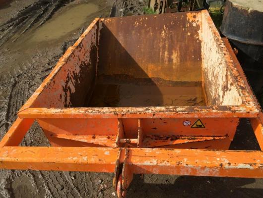 Concrete Boat Skip 1000 litre Eischinger £380 plus vat £456