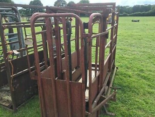 Cattle Crush £390