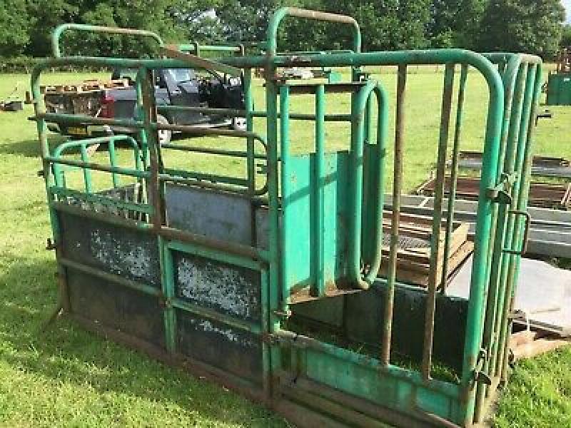 Cattle Crush £350
