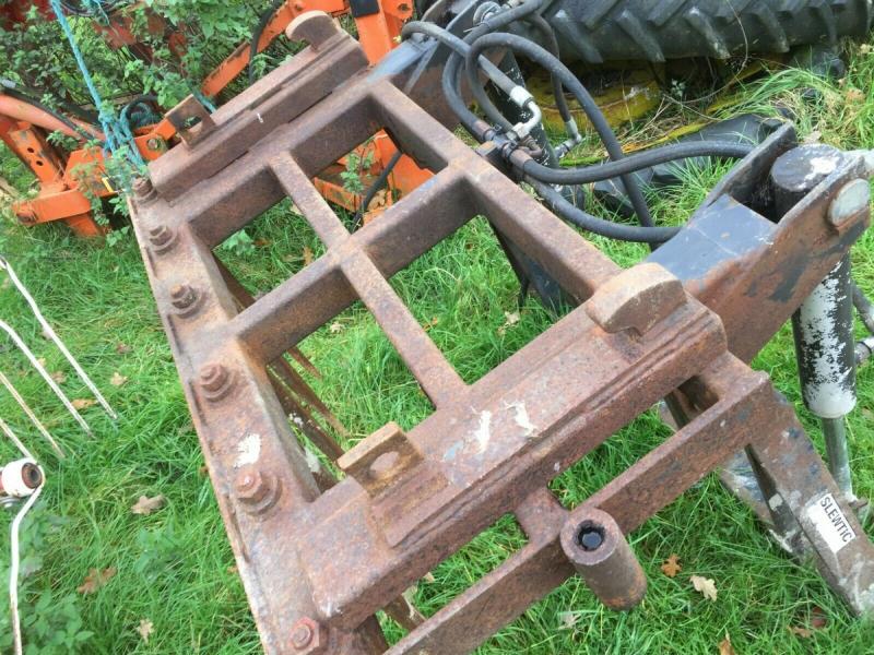 Sileage - Dung Grab - Slewtic £650 plus vat £780