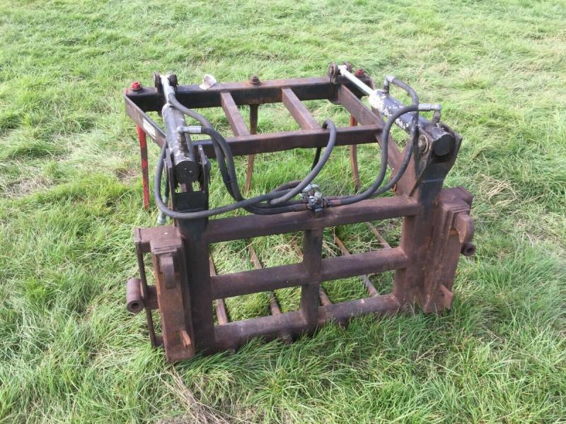 Sileage - Dung Grab - Slewtic £650 plus vat £780